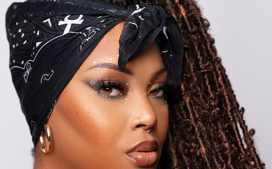 WOMAN BANDANA PIN-UP HAIRSTYLE - KAMDANA